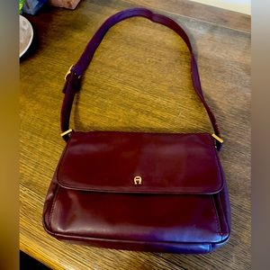 Excellent condition vintage Aigner handbag